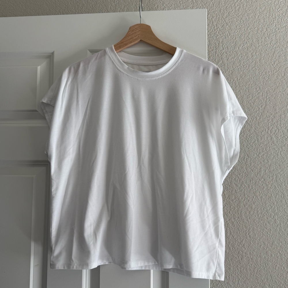 Avia White Short Sleeve Tee
